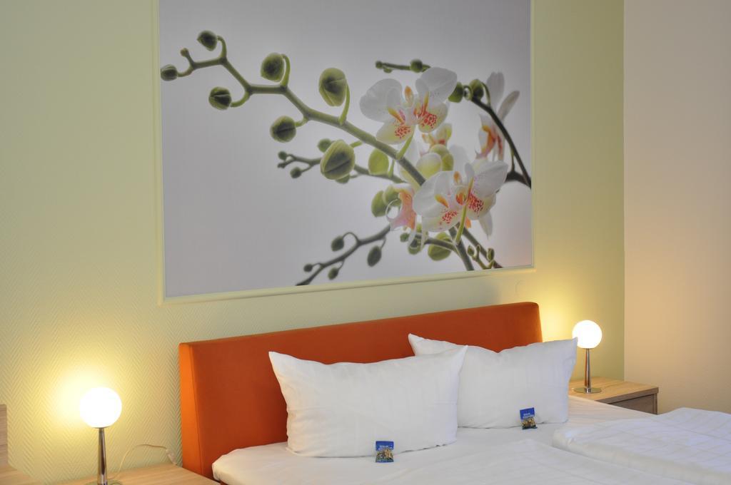 Landhotel Karrenberg Kirchberg  ภายนอก รูปภาพ