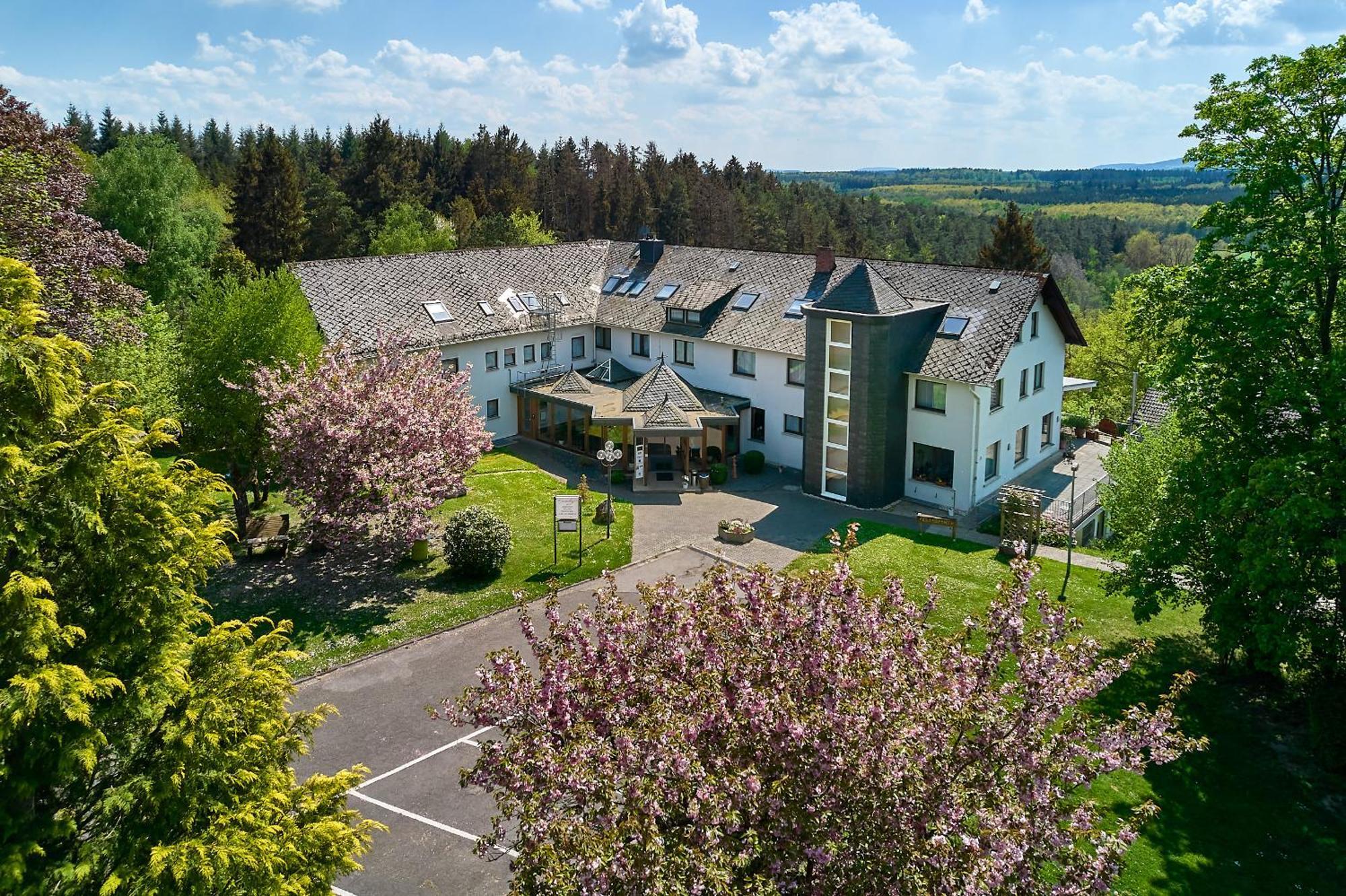 Landhotel Karrenberg Kirchberg  ภายนอก รูปภาพ