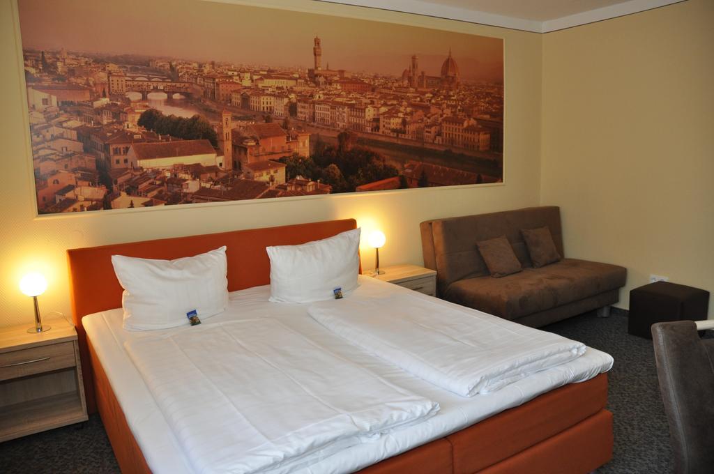 Landhotel Karrenberg Kirchberg  ภายนอก รูปภาพ
