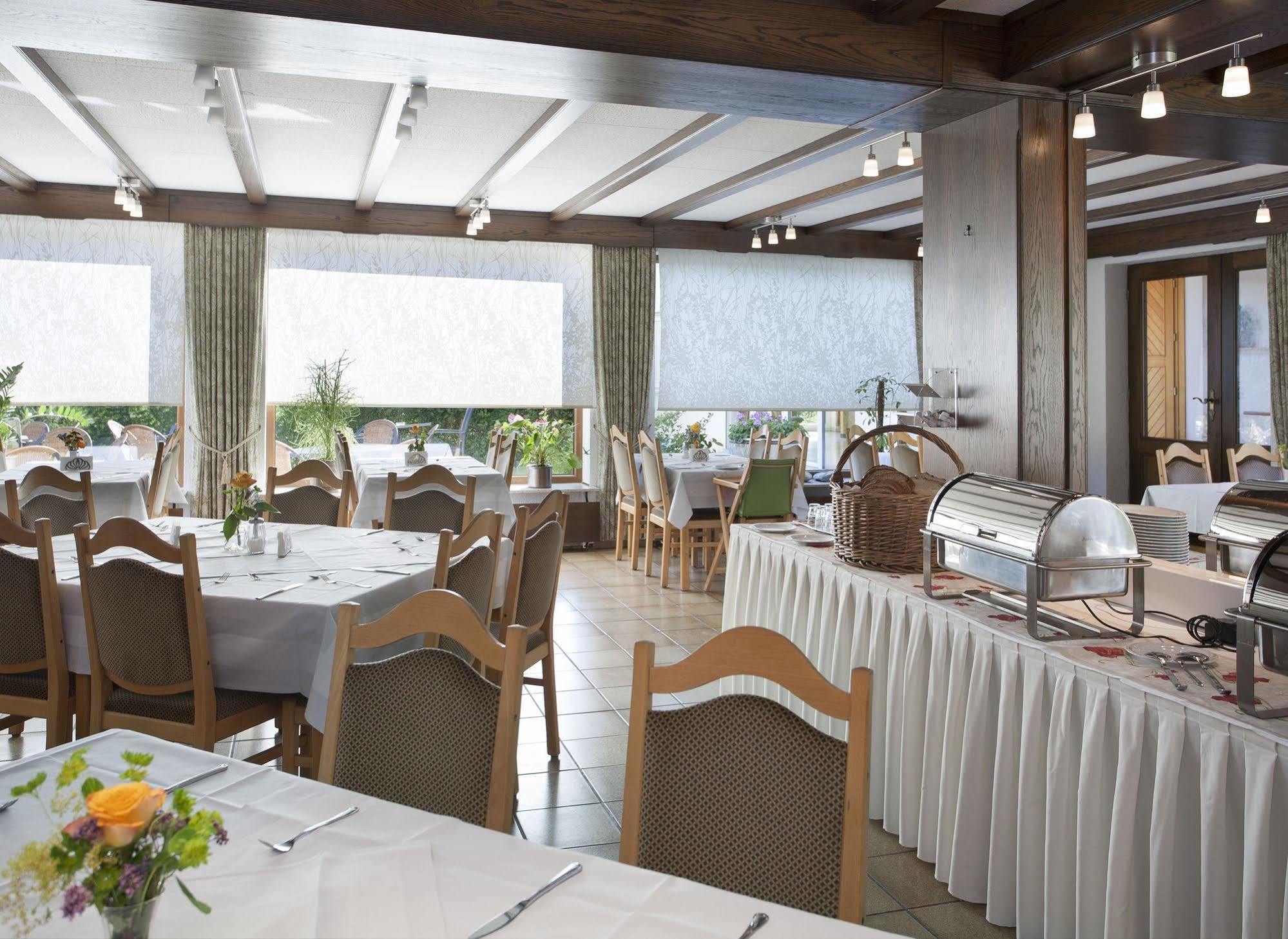 Landhotel Karrenberg Kirchberg  ภายนอก รูปภาพ