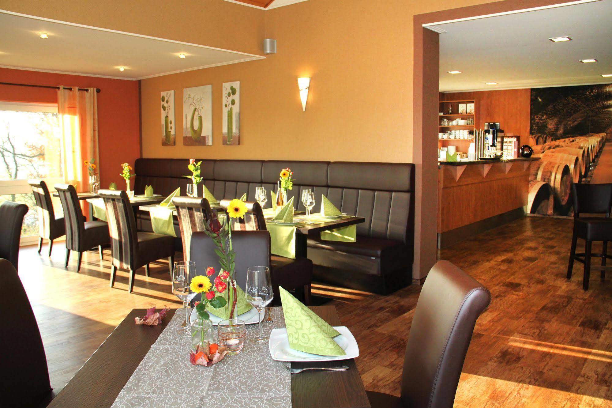 Landhotel Karrenberg Kirchberg  ภายนอก รูปภาพ
