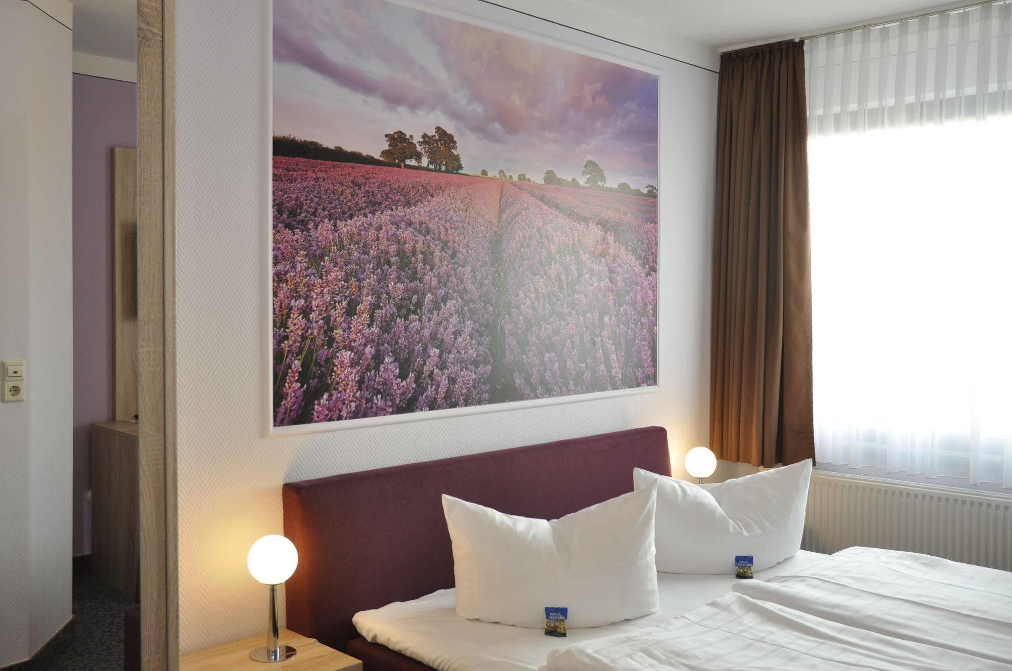 Landhotel Karrenberg Kirchberg  ภายนอก รูปภาพ